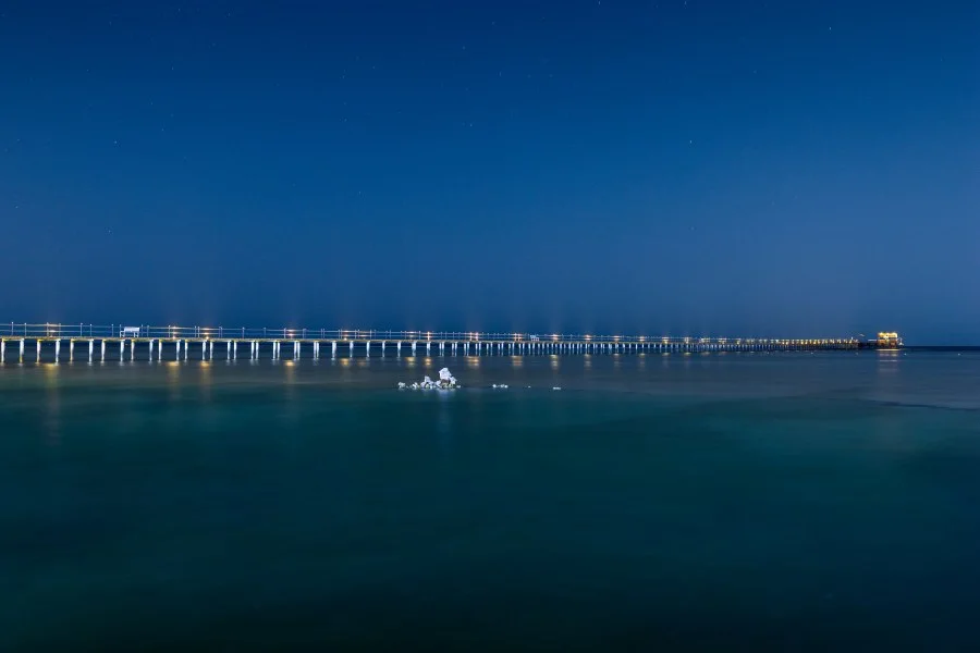 Avond aan de Rode Zee - Wanneer de zon is verdwenen en de laatste kleuren van de schemering plaatsmaken voor de diepe blauwtinten van de avond, krijgt de Rode Zee een heel an... - Landscape - Marsa Alam